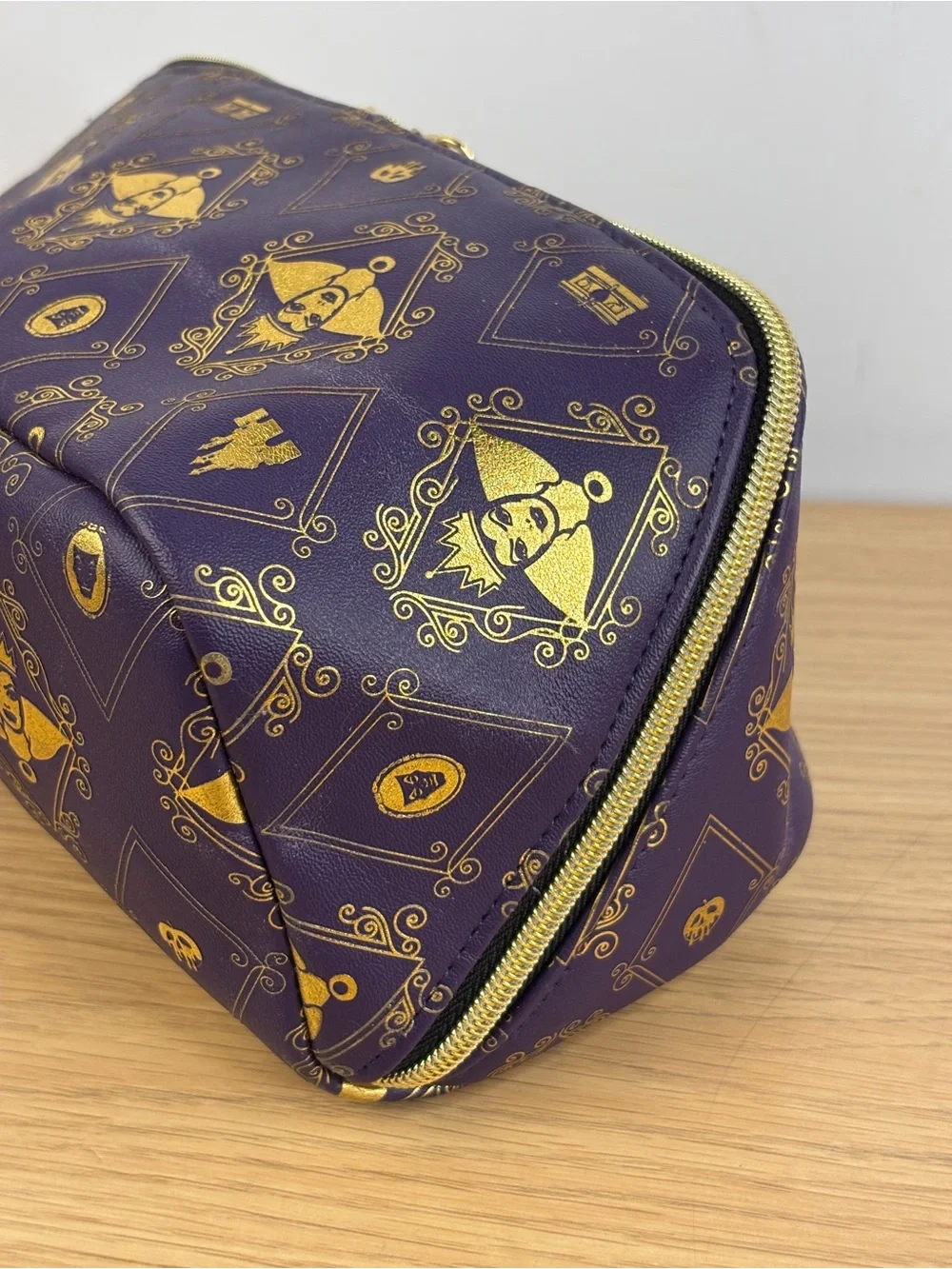 Bath & Body Works Disney Villains Evil Queen Purple Gold Makeup Bag
